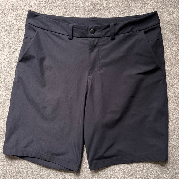 Mens Lululemon 11” ABC Casual Shorts Warpstreme Size 36 - Picture 1 of 9